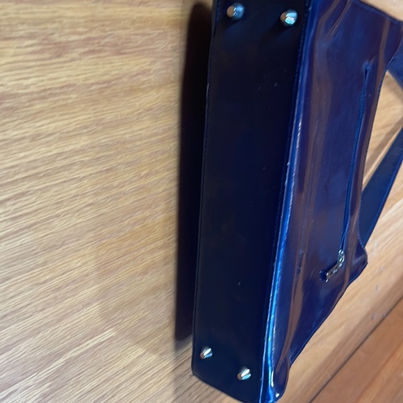 Guess Purple Handbag - Picture 4 of 7